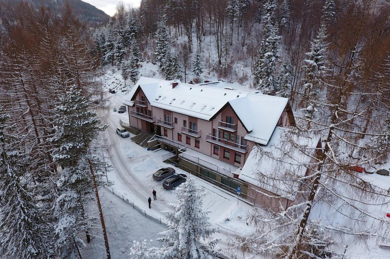 Hotel Klaudia Juszczyn Εξωτερικό φωτογραφία